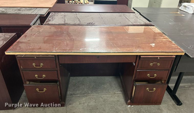 image for item NB9274 Office furniture