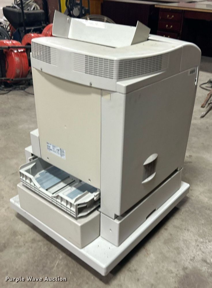 image for item NB9279 HP Color Laser Jet 5550DTN printer