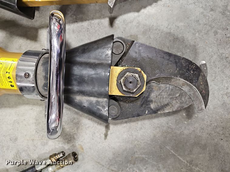 image for item NE9312 Hurst Jaws of Life rescue tool