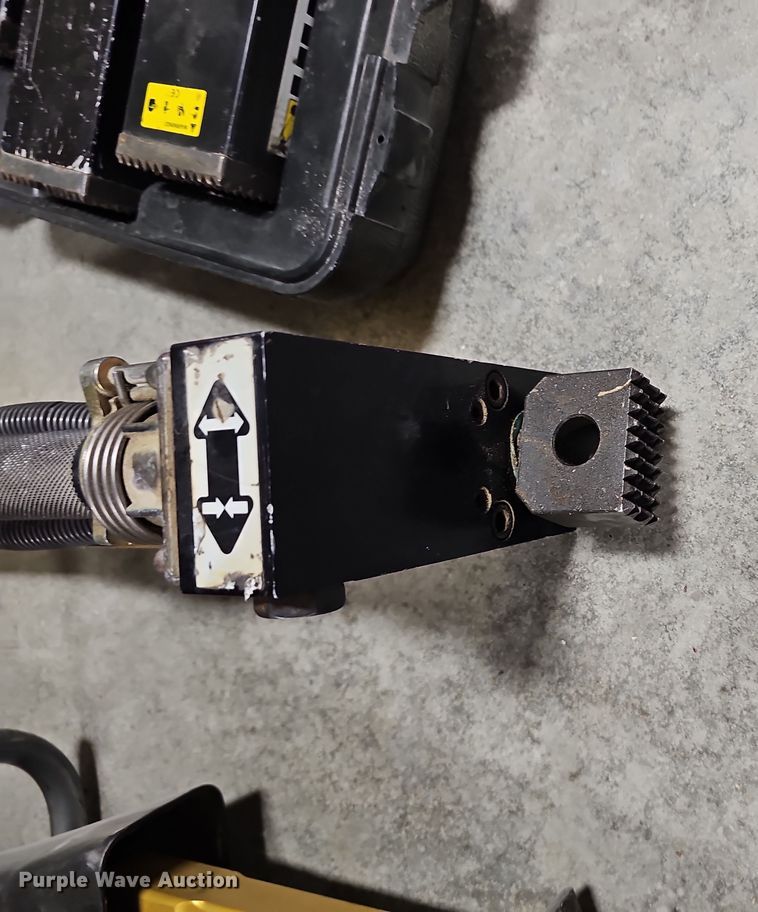 image for item NE9312 Hurst Jaws of Life rescue tool