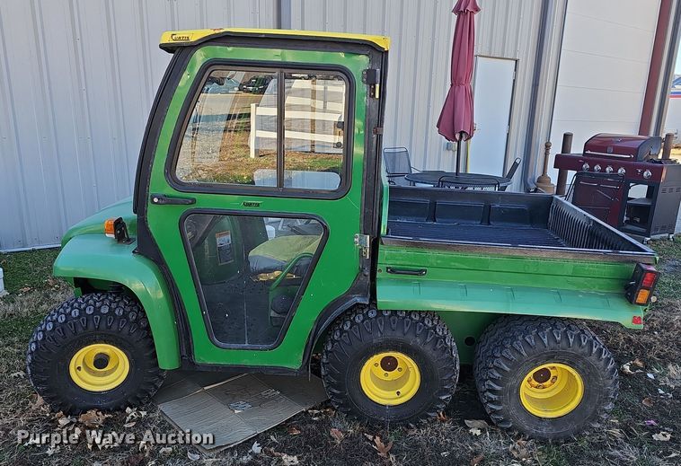 image for item NE9313 2001 John Deere Gator 6X4  utility vehicle