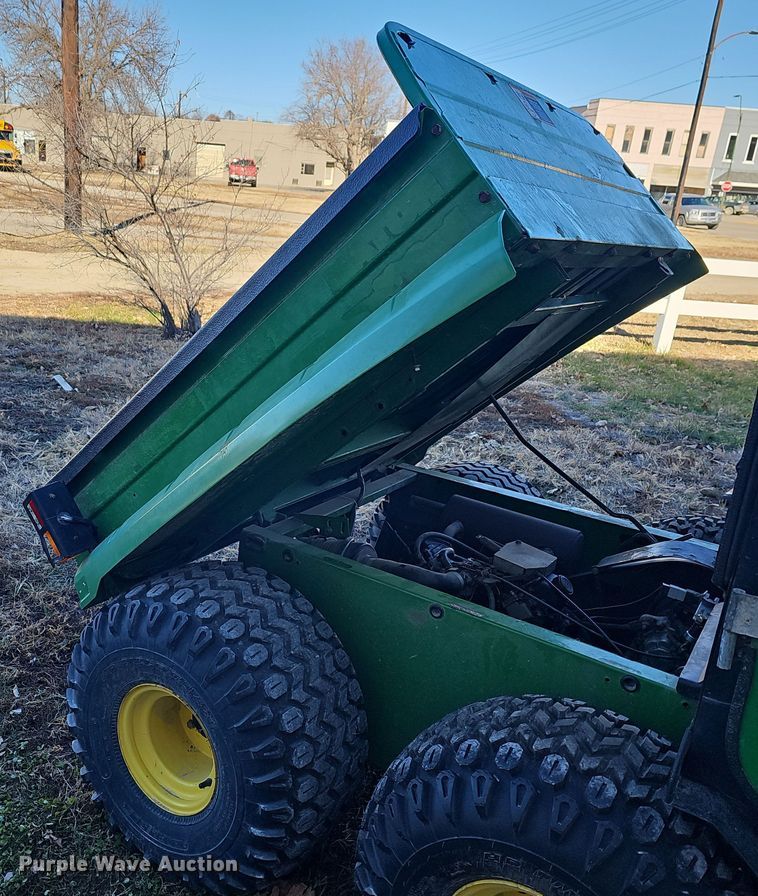 image for item NE9313 2001 John Deere Gator 6X4  utility vehicle