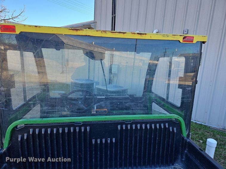 image for item NE9313 2001 John Deere Gator 6X4  utility vehicle