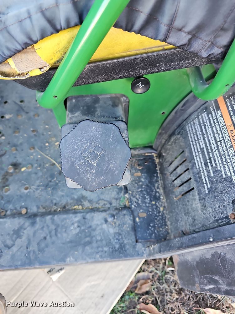 image for item NE9313 2001 John Deere Gator 6X4  utility vehicle