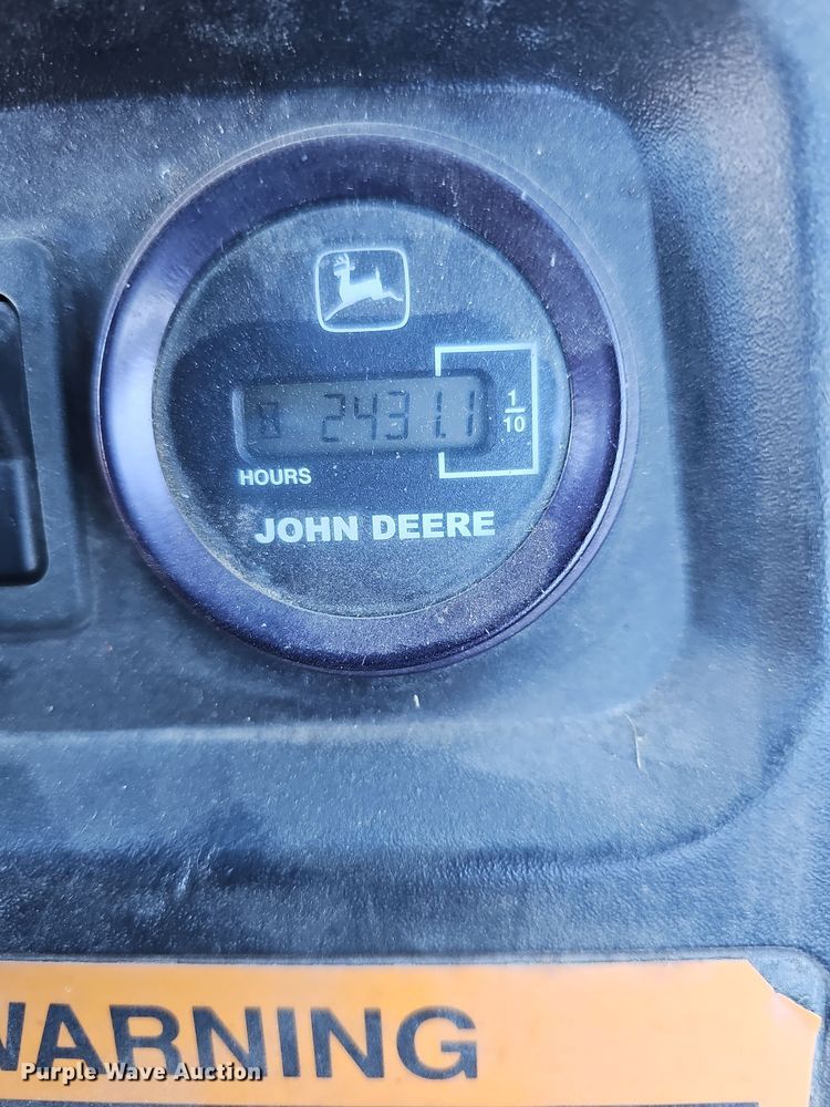 image for item NE9313 2001 John Deere Gator 6X4  utility vehicle