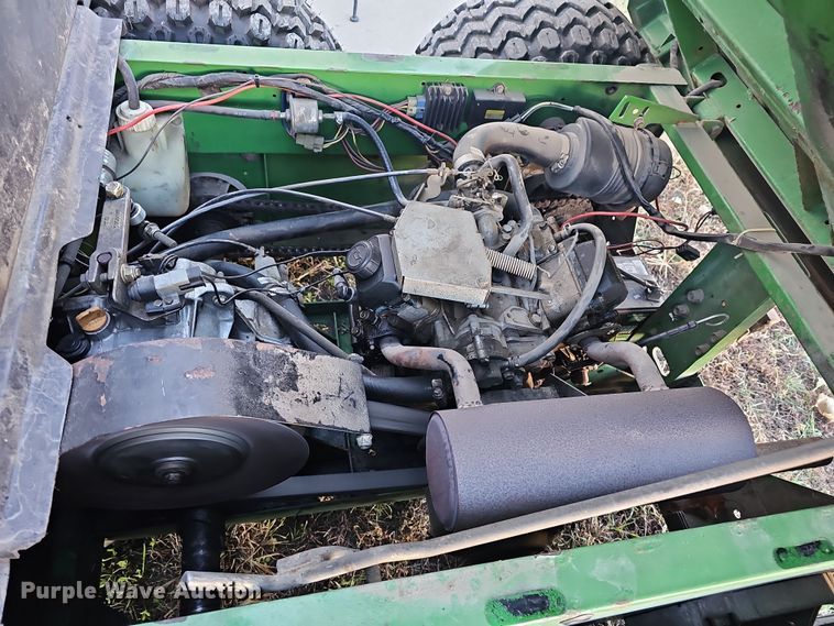 image for item NE9313 2001 John Deere Gator 6X4  utility vehicle