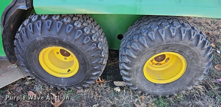 image for item NE9313 2001 John Deere Gator 6X4  utility vehicle