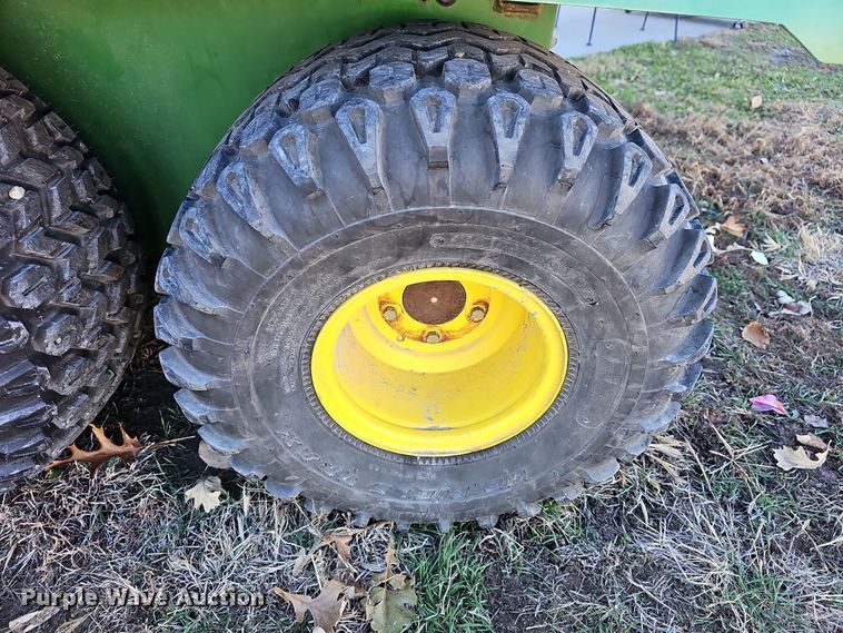 image for item NE9313 2001 John Deere Gator 6X4  utility vehicle