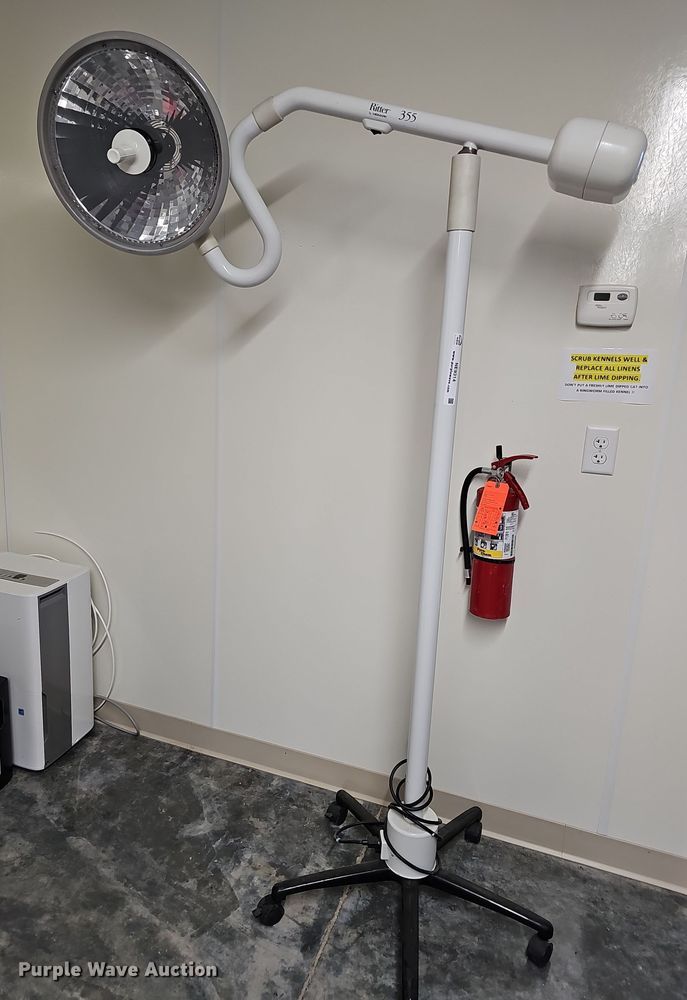 image for item NE9314 Midmark Ritter 355  procedure light