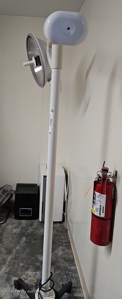 image for item NE9314 Midmark Ritter 355  procedure light