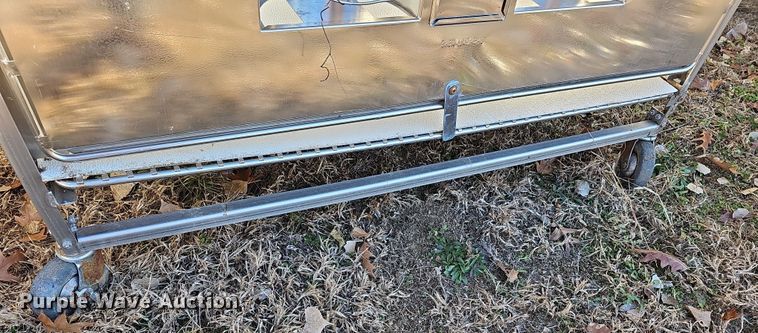 image for item NE9318 (3) double stainless steel kennels