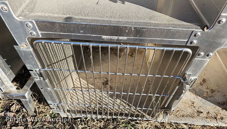 image for item NE9320 (8) kennels