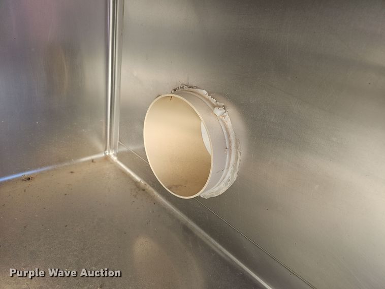 image for item NE9320 (8) kennels