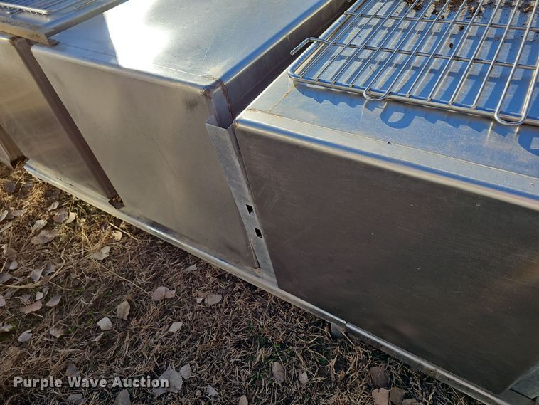 image for item NE9320 (8) kennels