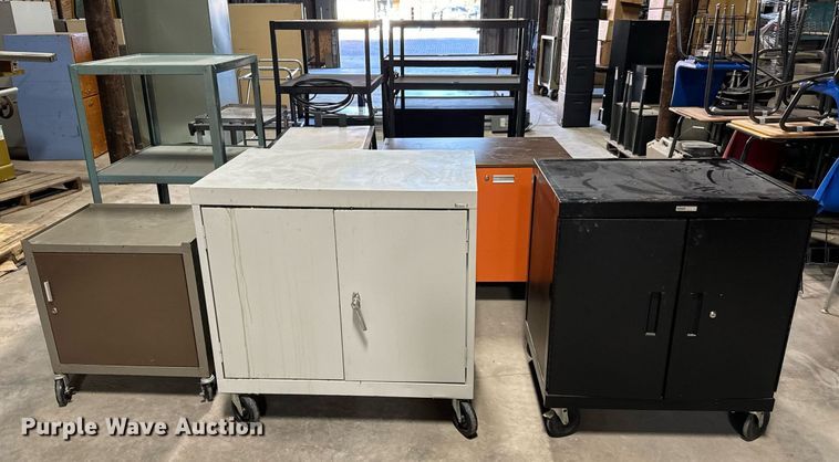 image for item NI9612 (14) rolling carts