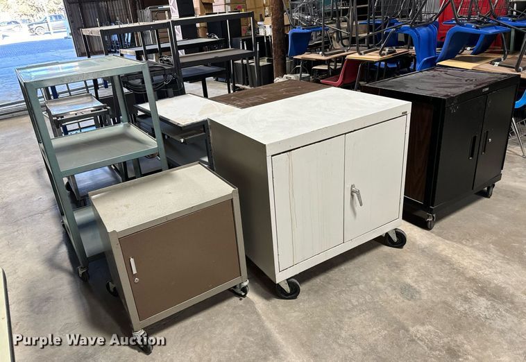 image for item NI9612 (14) rolling carts