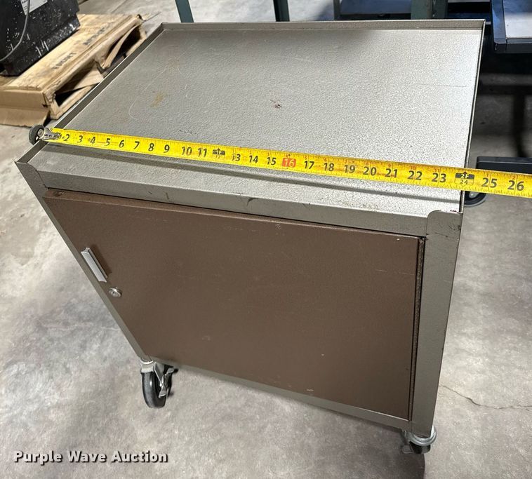 image for item NI9612 (14) rolling carts