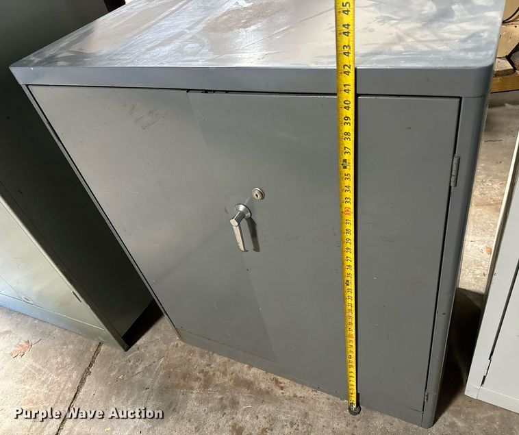 image for item NI9613 (6) cabinets