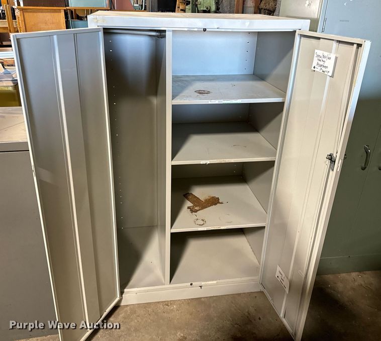 image for item NI9613 (6) cabinets