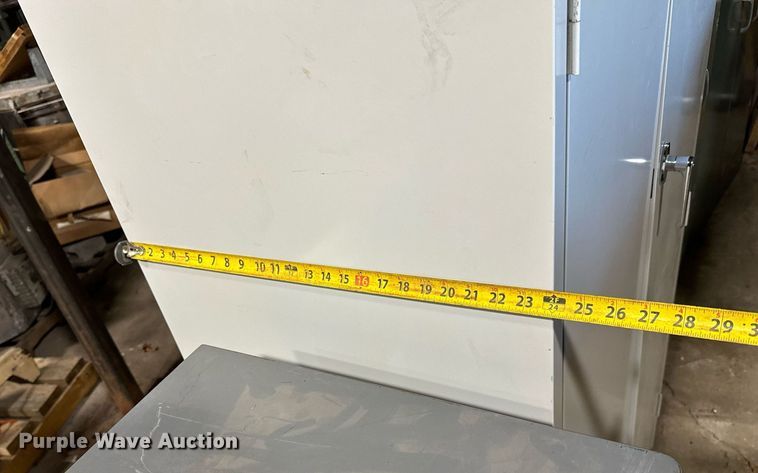 image for item NI9613 (6) cabinets