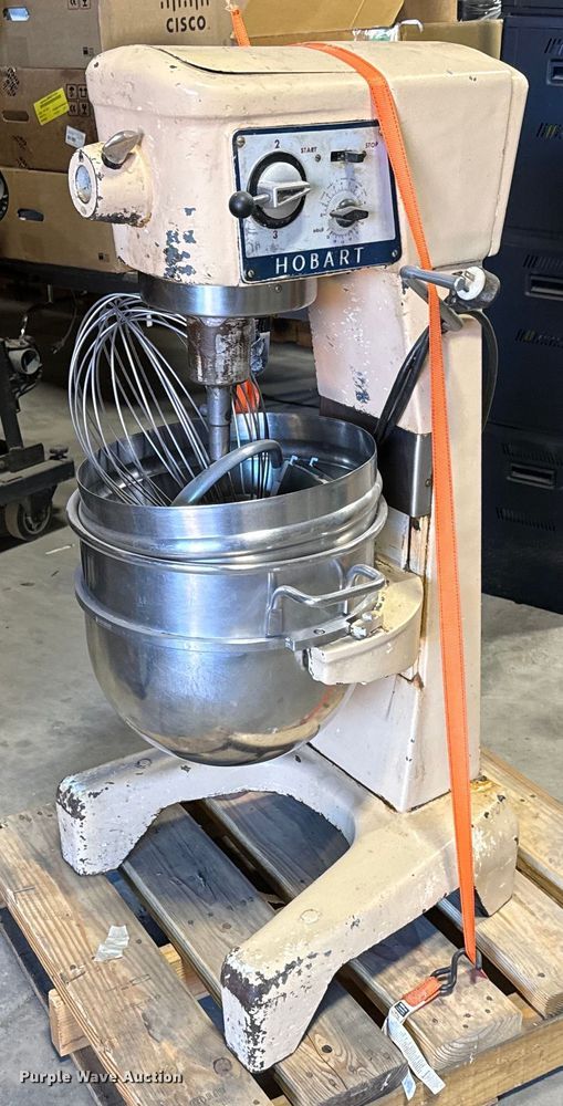 image for item NI9619 Hobart D-300  mixer