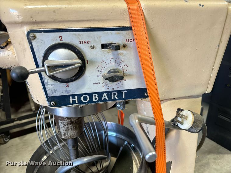 image for item NI9619 Hobart D-300  mixer