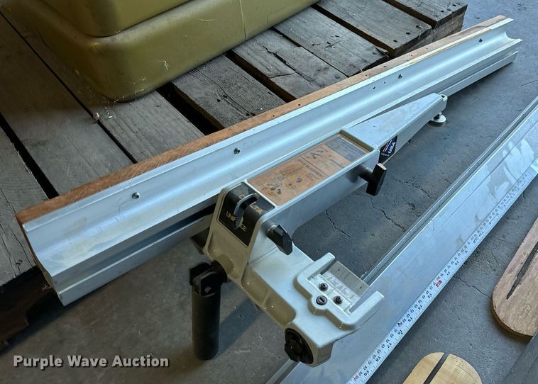 image for item NI9623 Powermatic Houdsille 66  table saw