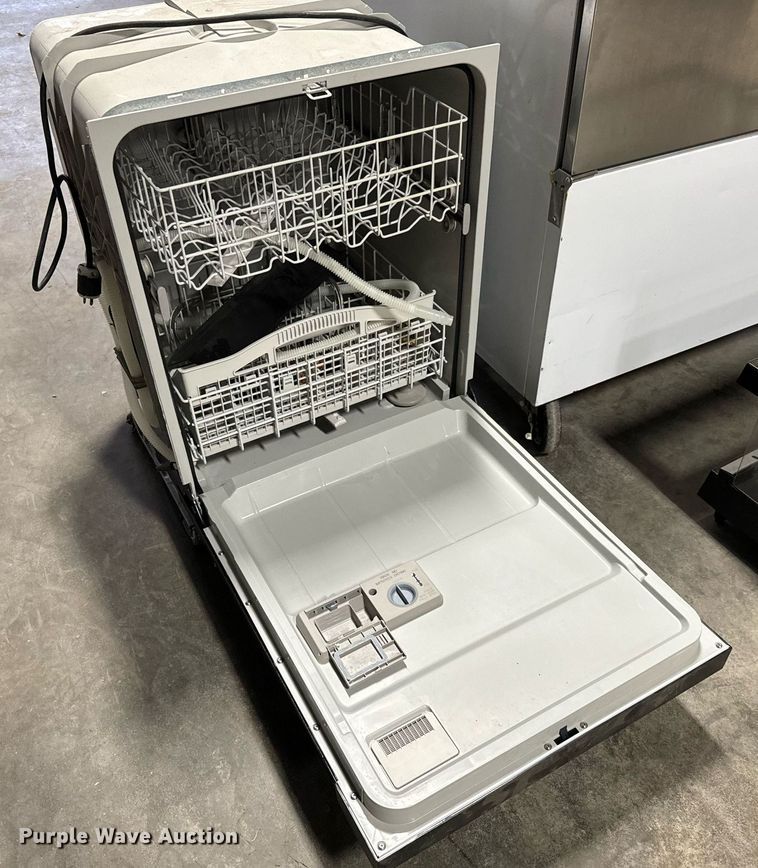 image for item NI9628 Restaurant equipment