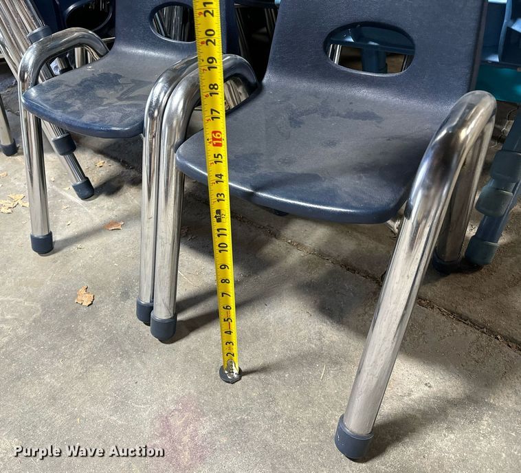 image for item NI9633 Approximately (122) chairs