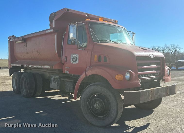 image for item NL9315 2001 Sterling  dump truck