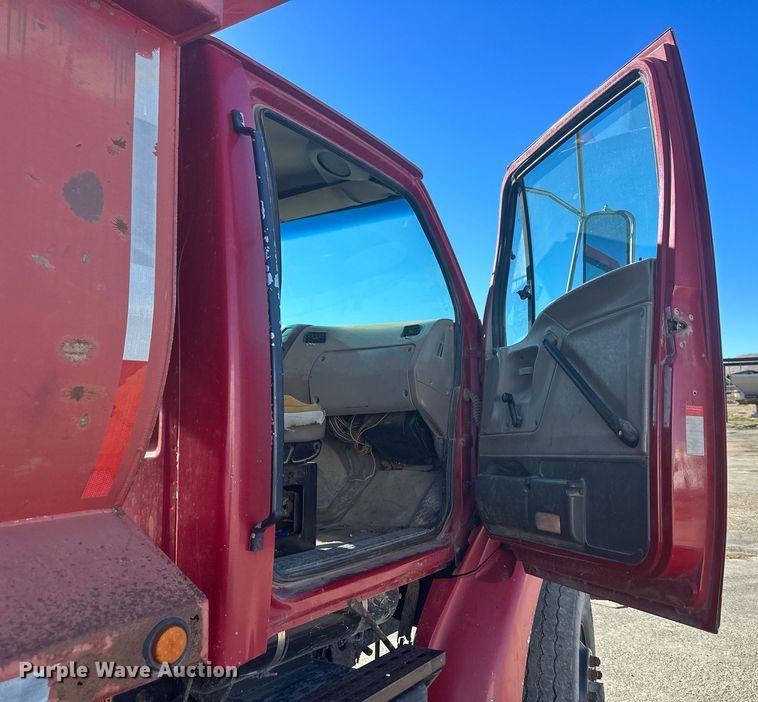 image for item NL9315 2001 Sterling  dump truck