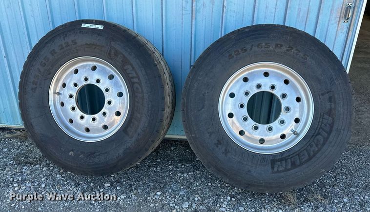 image for item NL9316 Michelin  425/65R22.5 tires and wheels