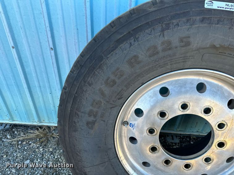 image for item NL9316 Michelin  425/65R22.5 tires and wheels