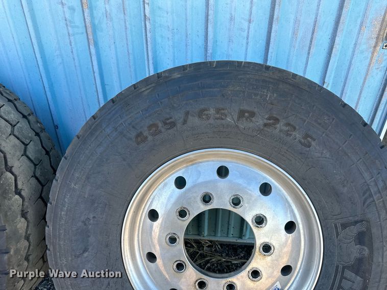 image for item NL9316 Michelin  425/65R22.5 tires and wheels