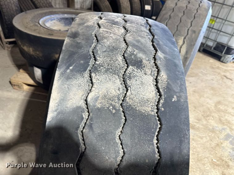 image for item NL9318 Bridgestone M870  tires and wheels