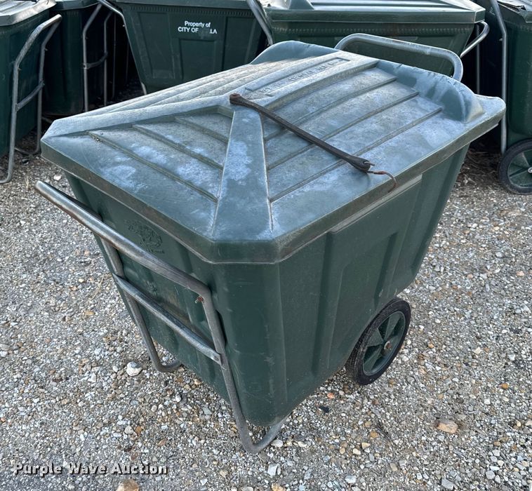 image for item NM9100 Approximately 50 trash carts