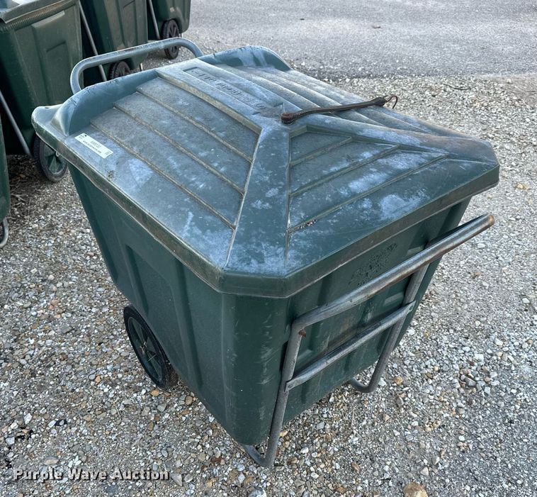 image for item NM9100 Approximately 50 trash carts