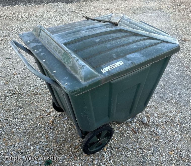 image for item NM9100 Approximately 50 trash carts