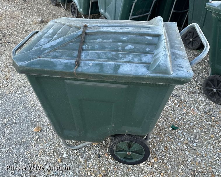image for item NM9100 Approximately 50 trash carts