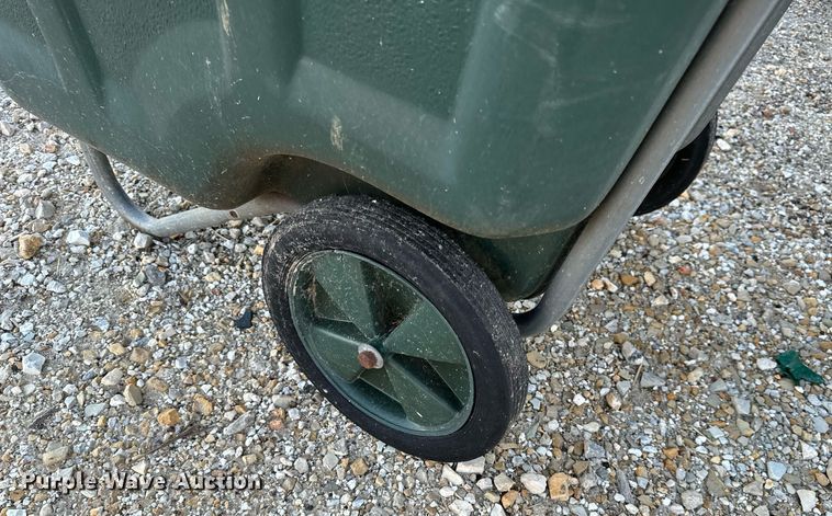 image for item NM9100 Approximately 50 trash carts