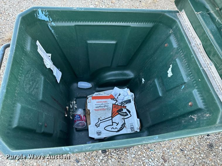 image for item NM9101 Approximately 50 trash carts