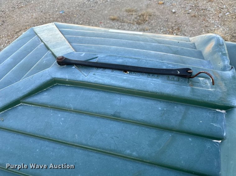 image for item NM9101 Approximately 50 trash carts