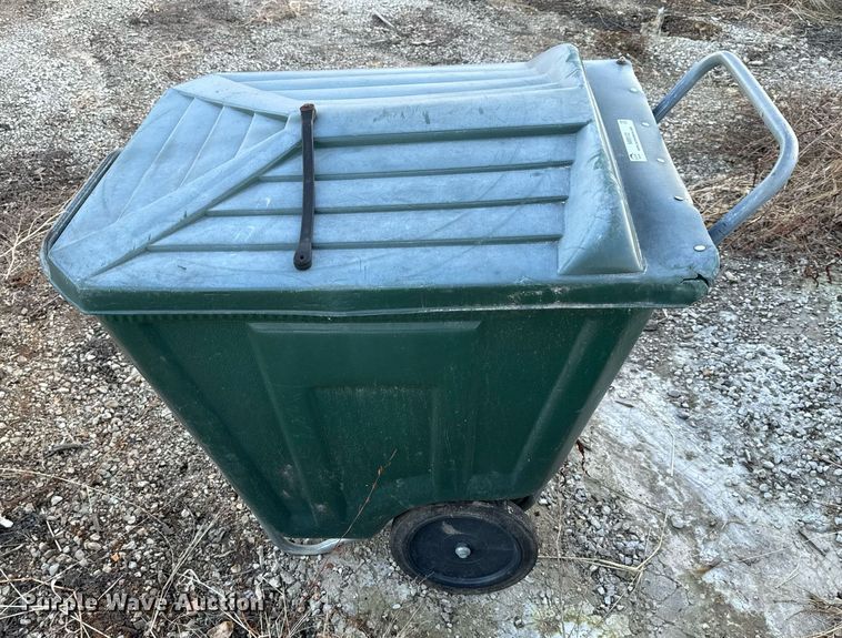 image for item NM9102 Approximately 50 trash carts