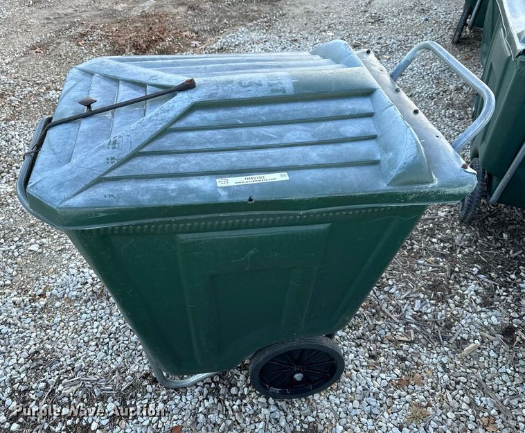 image for item NM9103 Approximately 50 trash carts