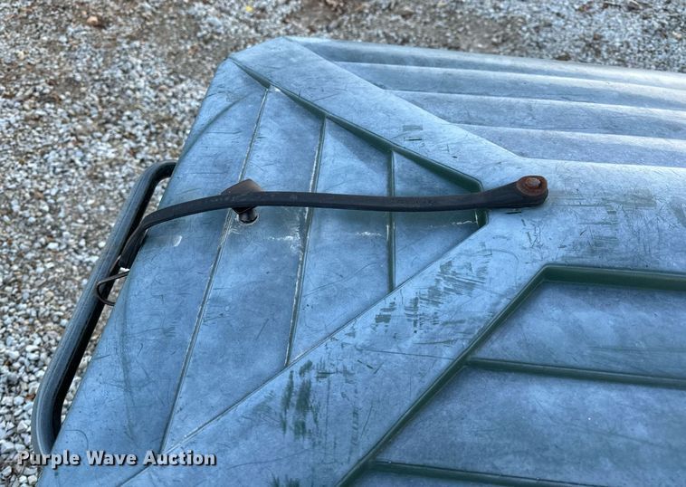 image for item NM9103 Approximately 50 trash carts