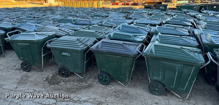image for item NM9104 Approximately 50 trash carts