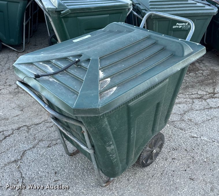 image for item NM9104 Approximately 50 trash carts