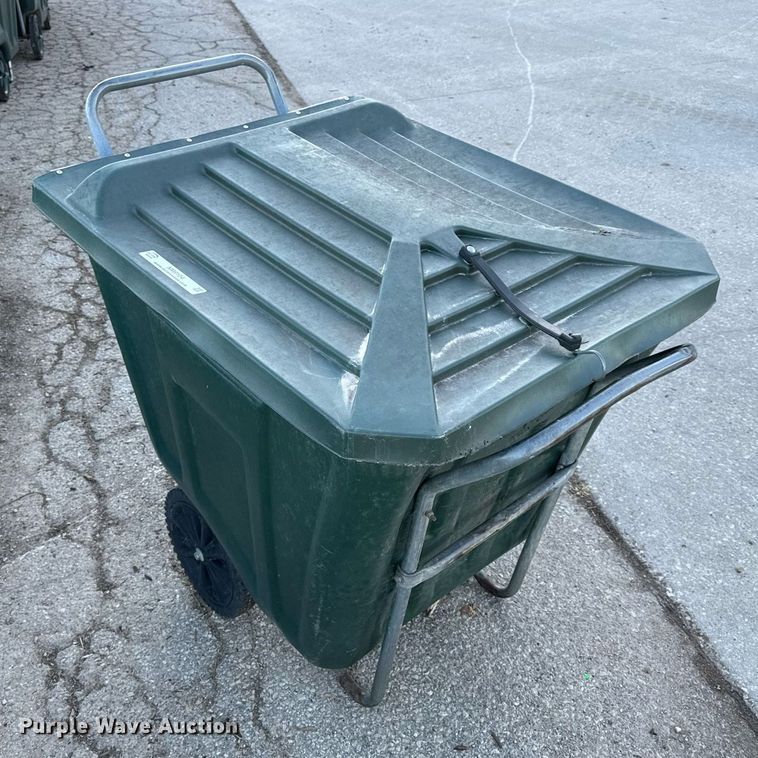 image for item NM9104 Approximately 50 trash carts