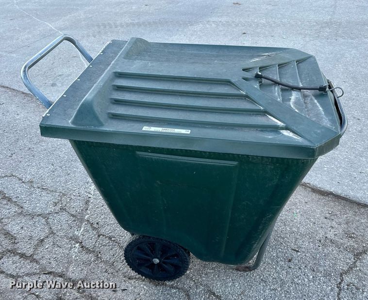 image for item NM9104 Approximately 50 trash carts