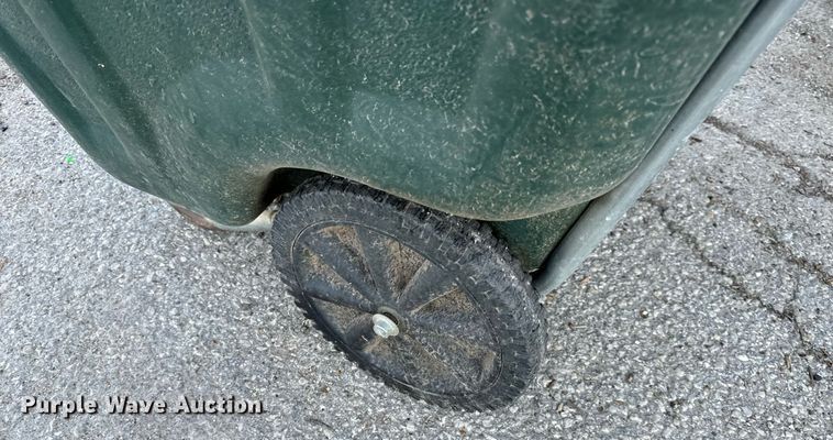 image for item NM9104 Approximately 50 trash carts